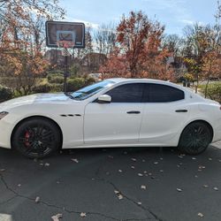2019 Maserati Ghibli