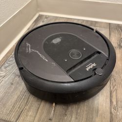 iRobot Roomba I7