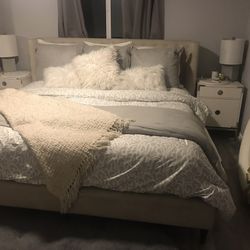 Crate & Barrel / Tempur-pedic king 