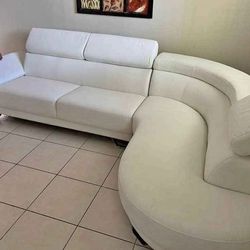 Sofá seccional nuevo entrega disponible