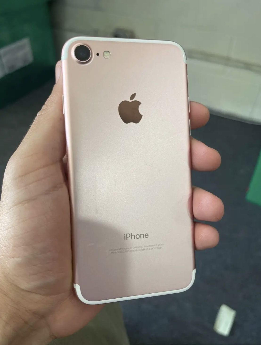 iPhone 7 Rose 32 GB AT&T Only