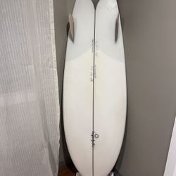5’8 Imperfects Hummingbird Twin Fin Fish Surfboard 
