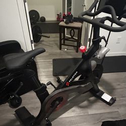 Peloton(like New)