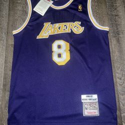 Mitchell Ness Kobe Bryant Jersey Size Medium