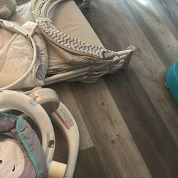 Used Bassinet,swing,baby Roll Around And Baby Stand Up Thing