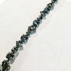 Sorrelli Bluish Green Crystal Stone Signed 8” Bracelet
