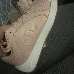Women’s Champion Size 9 Spiced Almond 