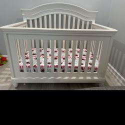 Baby Furniture - Simmons Baby Crib with Matress