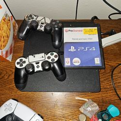 Ps4 Slim With 2 Controllers And Ratchet And Clank