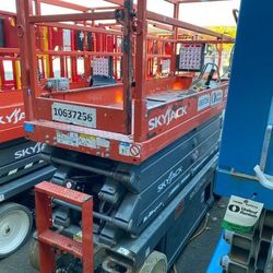 26 FT SKYJACK SCISSSOR SPECIAL VALUE LOW HOURS