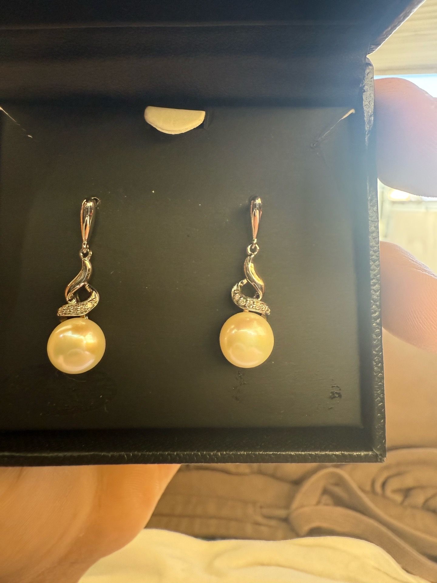 R.H Macy & Co earrings