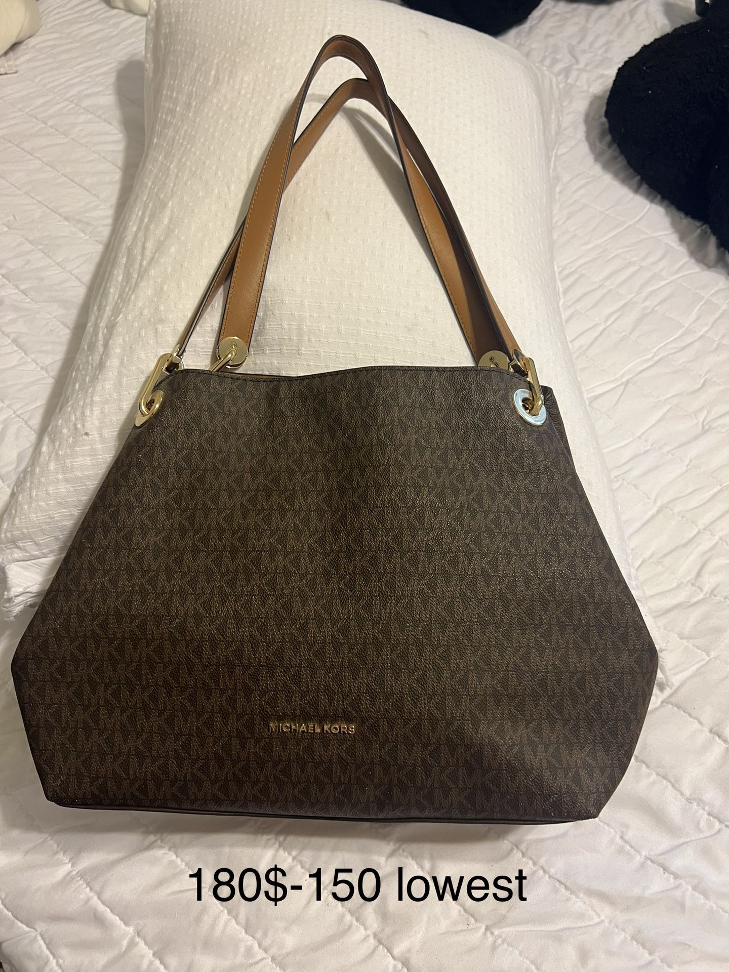 Micheal Kors Purse
