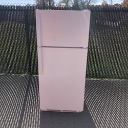 Kenmore Refrigerator Works Great 