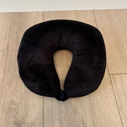 Like New Microbead Black Velvet Airplane Travel Neck Pillow w/ Snap Close Front