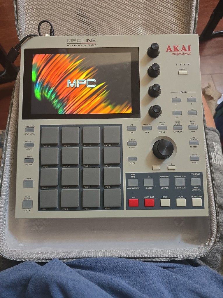 Mpc One Retro