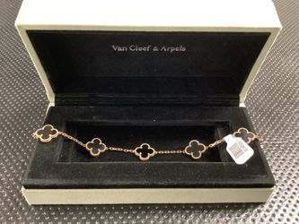 Van clef black and gold clover bracelet. COME TO OUR STORE. LAYAWAY PLAN 0%