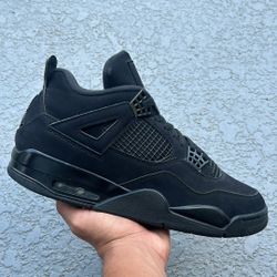 Black Cat Jordan 4