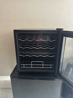 Black Wine Cooler with Wire Racks