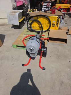 Shop RIDGID
K-1500A Sectional Machine for 2-8 in. Lines, with A-1 Mitt, A-12 Pin Key, and Rear Guide Hose STORE PRICE 3250