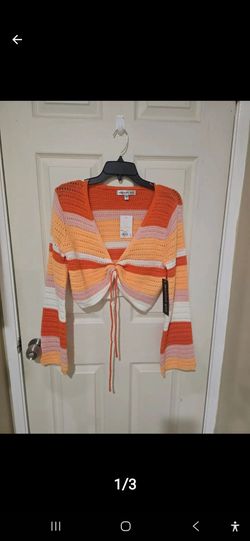 New ' madden girl Striped Pointelle V-Neck Loop Tie Cropped Sweater size Medium( reseda ca)