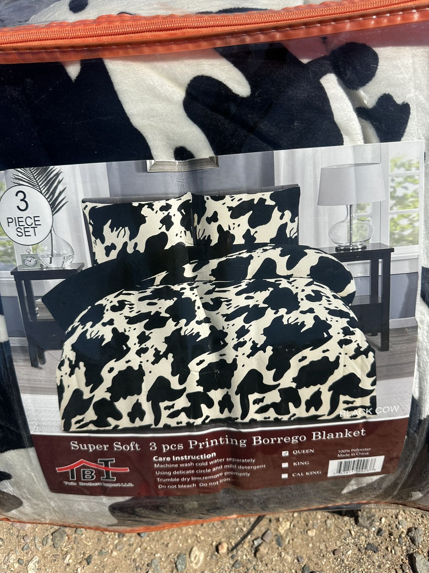 Queen Size. $30 Borrego Blankets. 84 Ave Indian School