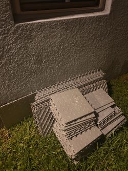 Free Interlocking Tiles (some left)
