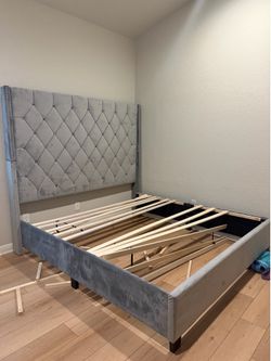 Gray Velour Bed frame needs to be gone by Friday!!