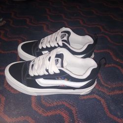 Vans Knu School-Black Floral