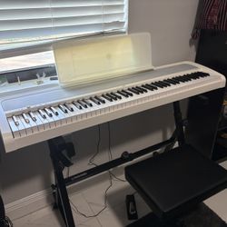 Korg B2 Digital Piano