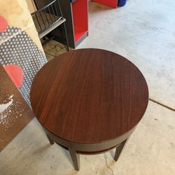 Round End Table 