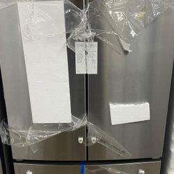 GE 24.7 cu. ft. French Door Refrigerator in Stainless Steel 9UW8