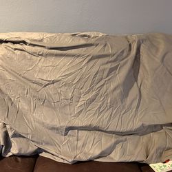 Weighted blanket for adults