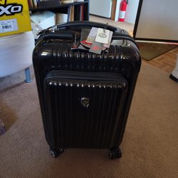 Heys 21in Luggage Black-NWT