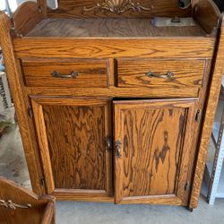 Oak Crib and Changing Table 