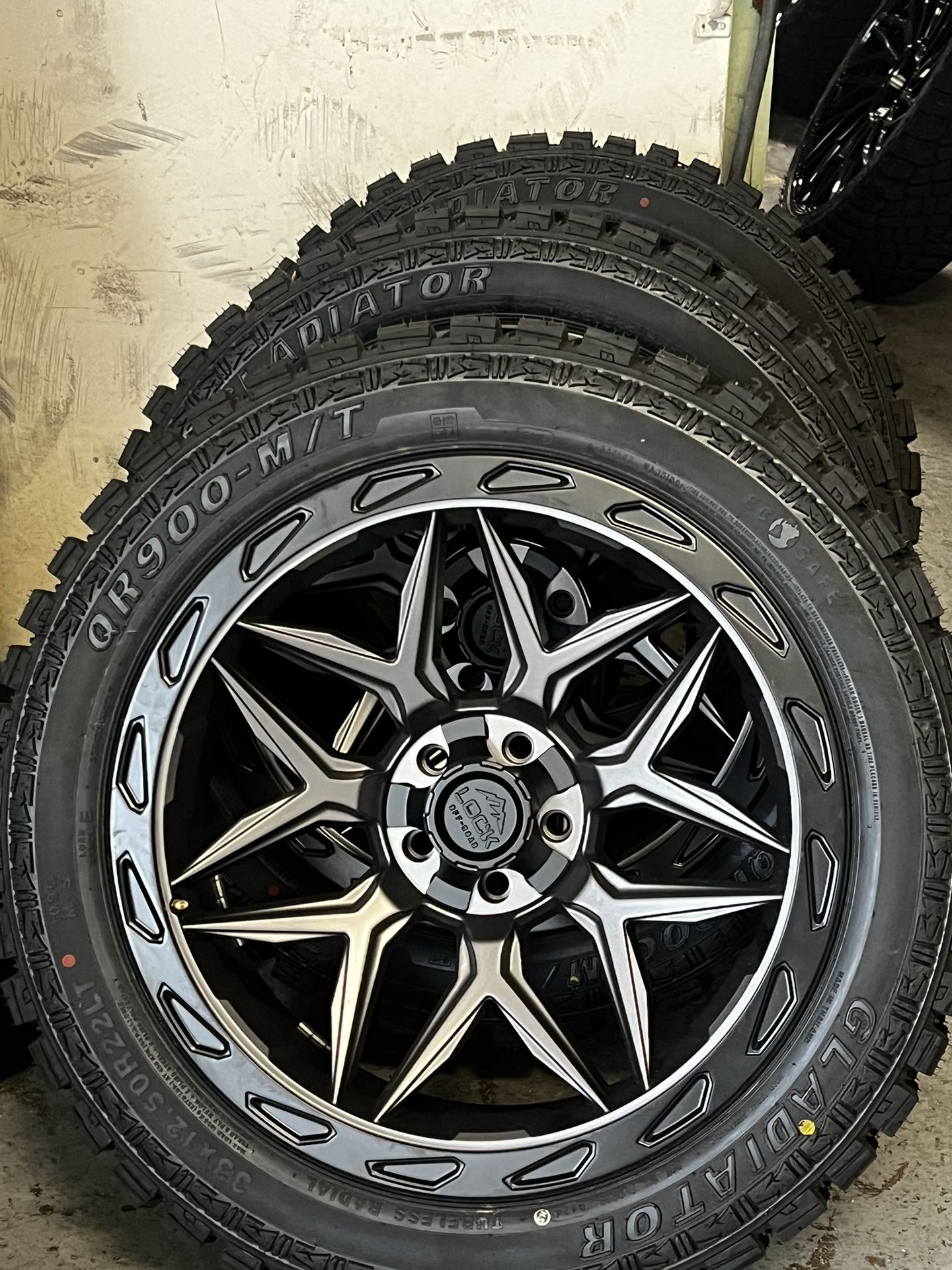 22 Inch Lock Off-Road Wheels