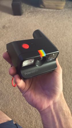 Polaroid go camera