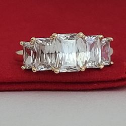 ❤️14k Size 7 Amazing Solid Yellow Gold Cubic Zirconia Ring!/ Anillo de Oro con Circonitas Cúbicas! 👌🎁Post Tags: Anillo de Oro
