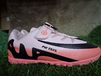 Turf soccer cleats us size 2.5youth
