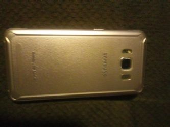 Samsung galaxy s8 active. No scratches great condition