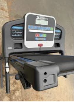 Treadmill Used Xterra TR150.