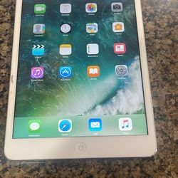 apple ipad mini 2 like new 