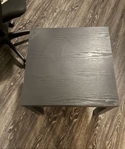 Nightstand / Side Table