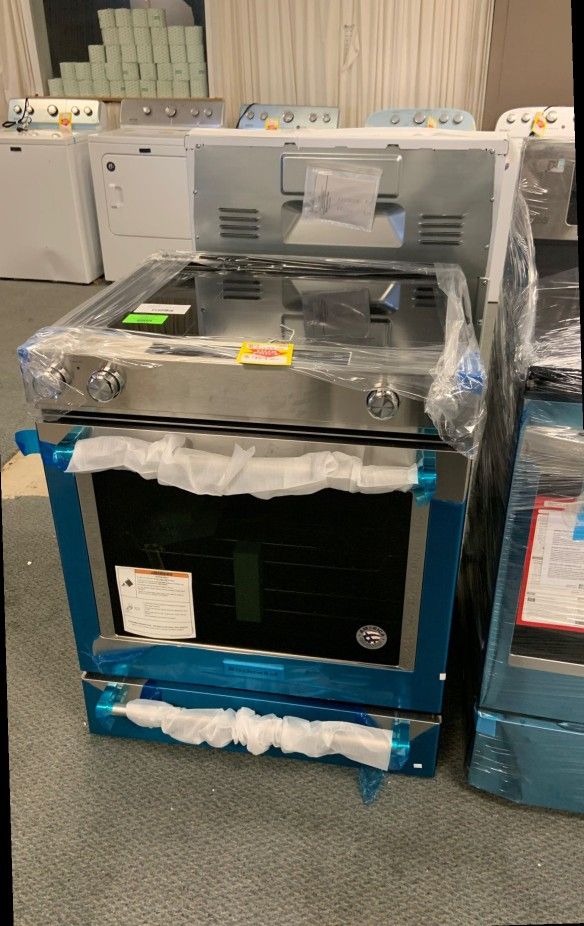 NEW KITCHENAID  STOVE Liquidation sale today KSEG700ESS