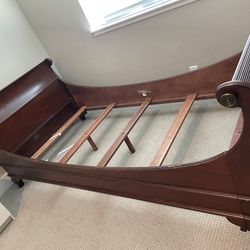 Cama Individual (Twin) de Madera – GRATIS