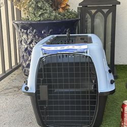 New Small Petmate Dog Kennel, Crate, Carrier