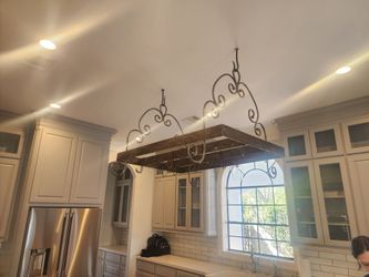 Pot hanger