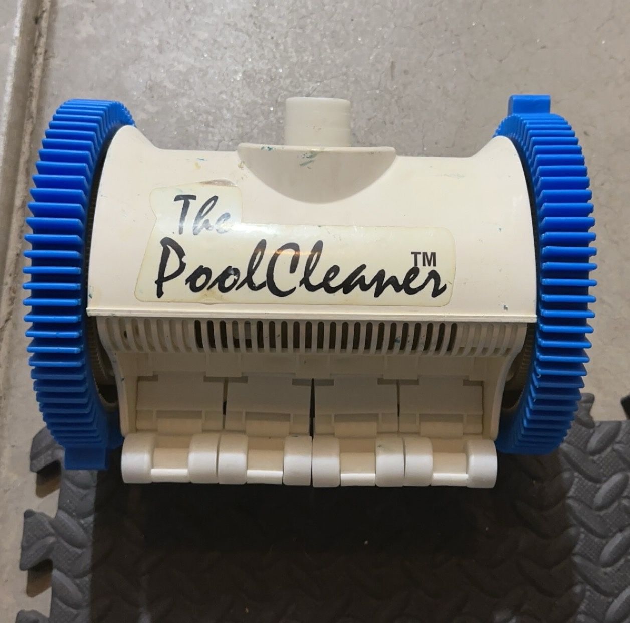 Hayward Two Wheel Pool Cleaner 