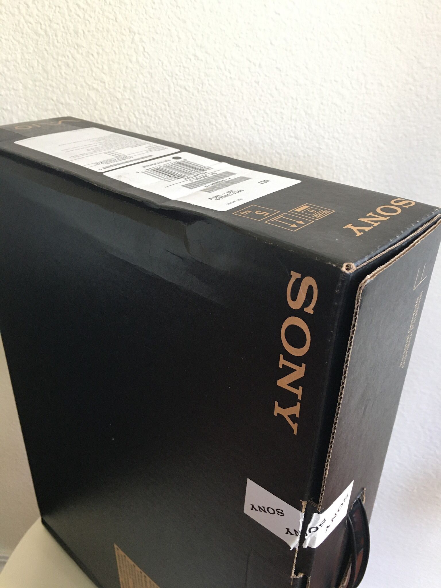 Sony VIAO Laptop, 16.4” Screen, i7 Core, 320GB HDD, 4GB RAM, Windows 10 Pro, SN#54034648 3002180 (New, Open Box)