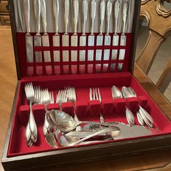 1930’s Silverware Set - Holmes And Edwards 