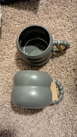 Set Of 2 Grey Mugs 